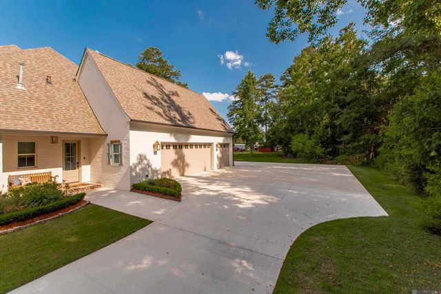 9984 Forrest Delatte Rd, Denham Springs, LA 70726