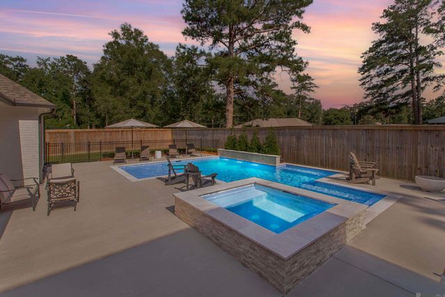 9984 Forrest Delatte Rd, Denham Springs, LA 70726