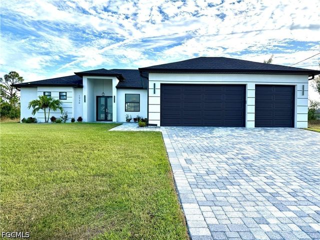 2006 NW 21st ST, Cape Coral, FL 33993