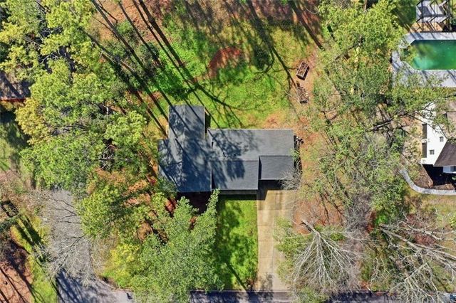 1562 Hillhaven Drive, Marietta, GA 30062