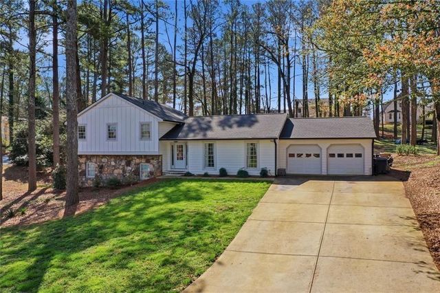 1562 Hillhaven Drive, Marietta, GA 30062