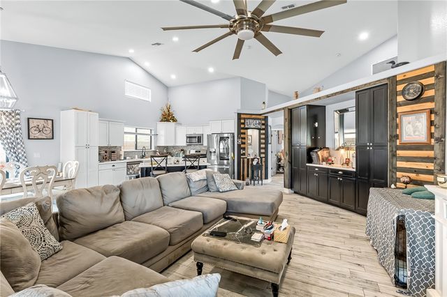 1411 E Seneca Way, Fort Mohave, AZ 86426