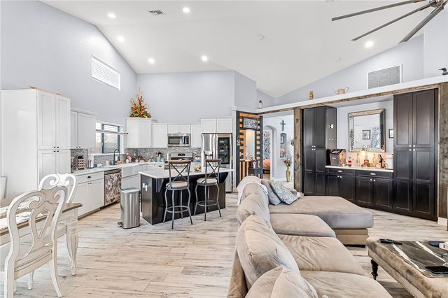 1411 E Seneca Way, Fort Mohave, AZ 86426