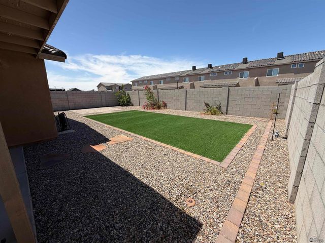 4428 S Cholla Way, Yuma, AZ 85365