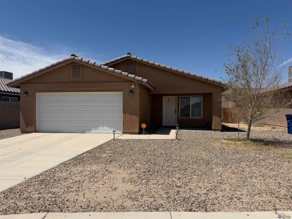 4428 S Cholla Way, Yuma, AZ 85365