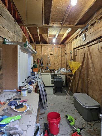 444 Bryan Rd, Clarksville, TN 37043