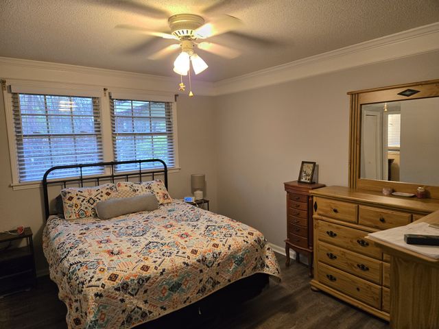 444 Bryan Rd, Clarksville, TN 37043