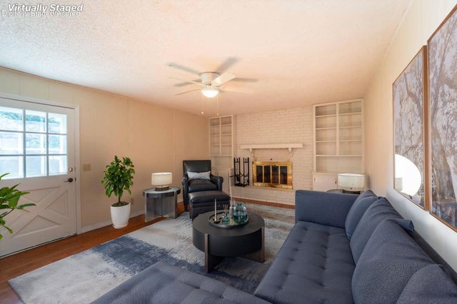 5486 S Clay Avenue, Springfield, MO 65810