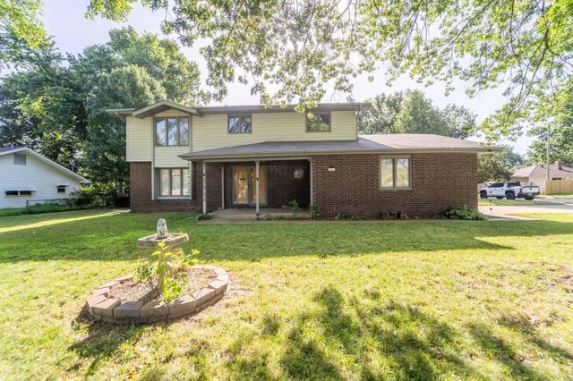5486 S Clay Avenue, Springfield, MO 65810