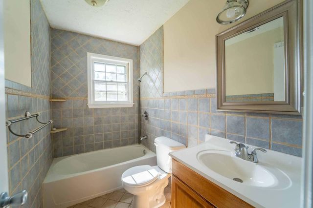 5486 S Clay Avenue, Springfield, MO 65810
