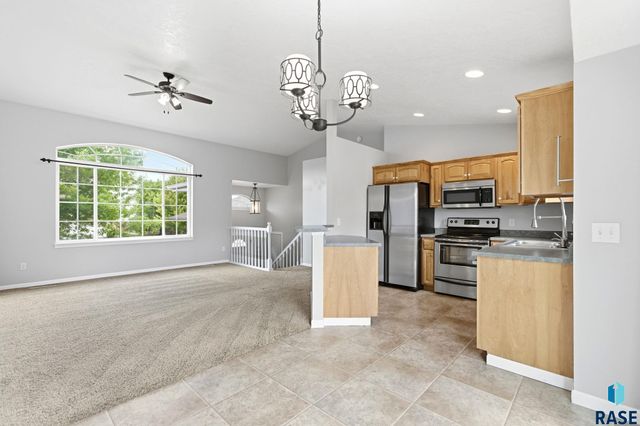 7409 W 50th St Street, Sioux Falls, SD 57106