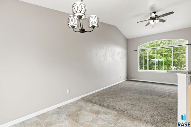7409 W 50th St Street, Sioux Falls, SD 57106