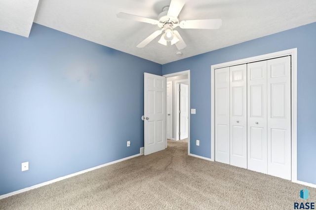 7409 W 50th St Street, Sioux Falls, SD 57106