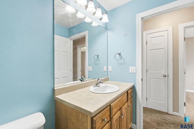 7409 W 50th St Street, Sioux Falls, SD 57106