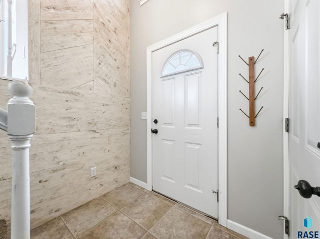7409 W 50th St Street, Sioux Falls, SD 57106