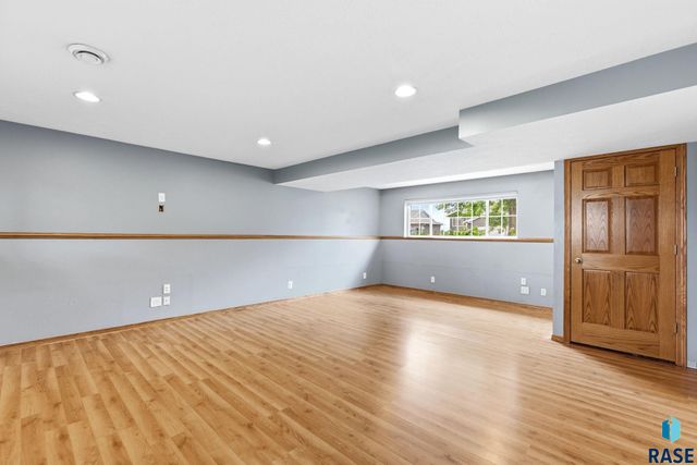 7409 W 50th St Street, Sioux Falls, SD 57106