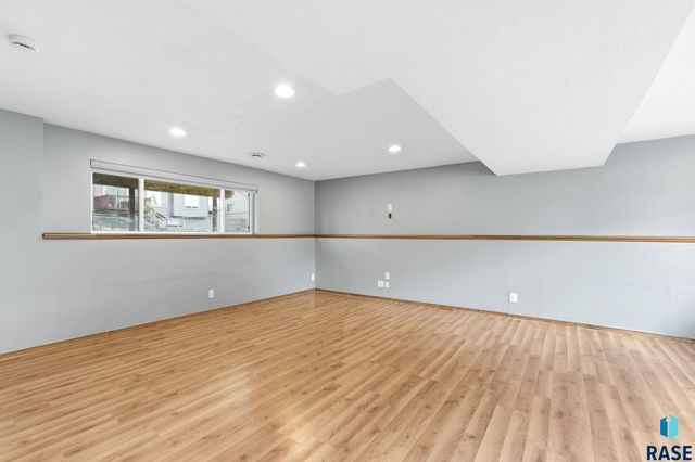 7409 W 50th St Street, Sioux Falls, SD 57106