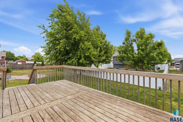 7409 W 50th St Street, Sioux Falls, SD 57106