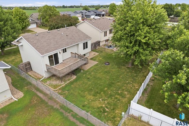 7409 W 50th St Street, Sioux Falls, SD 57106