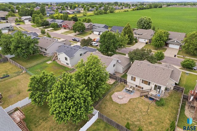 7409 W 50th St Street, Sioux Falls, SD 57106