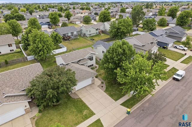 7409 W 50th St Street, Sioux Falls, SD 57106