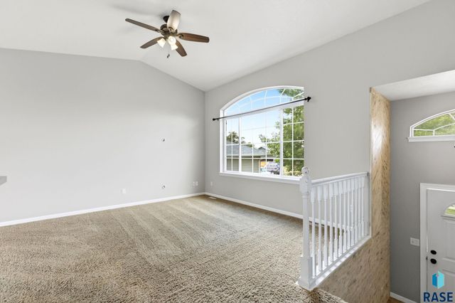7409 W 50th St Street, Sioux Falls, SD 57106