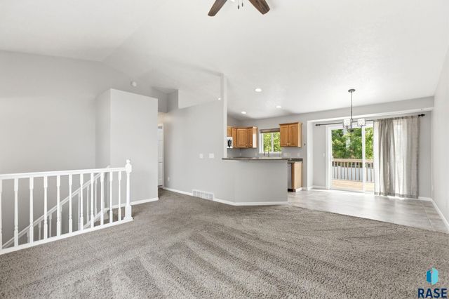 7409 W 50th St Street, Sioux Falls, SD 57106
