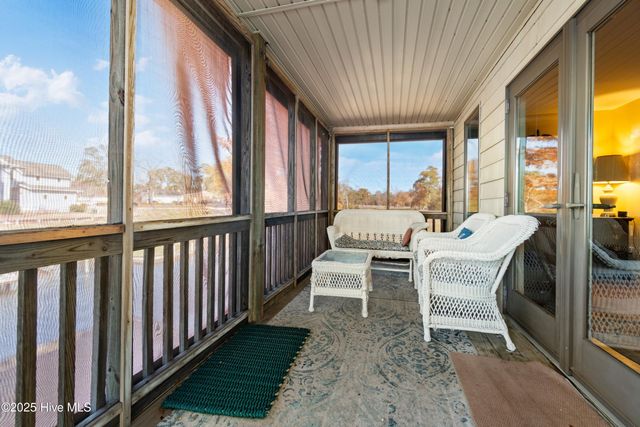 76 Beach Drive, Arapahoe, NC 28510