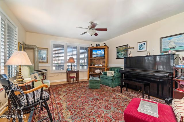 76 Beach Drive, Arapahoe, NC 28510