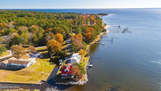 76 Beach Drive, Arapahoe, NC 28510