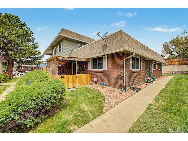 9972 Appletree Pl, Thornton, CO 80260