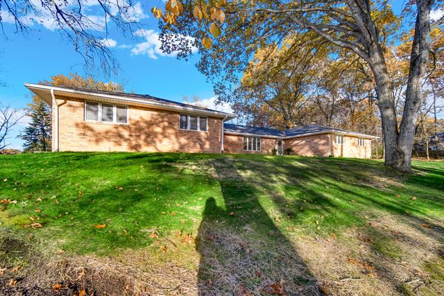 5611 W Vintage Hills Trail, La Porte, IN 46350