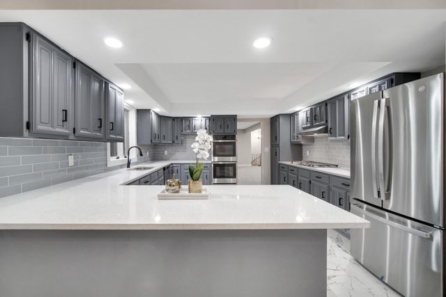 5611 W Vintage Hills Trail, La Porte, IN 46350