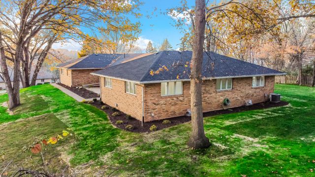 5611 W Vintage Hills Trail, La Porte, IN 46350