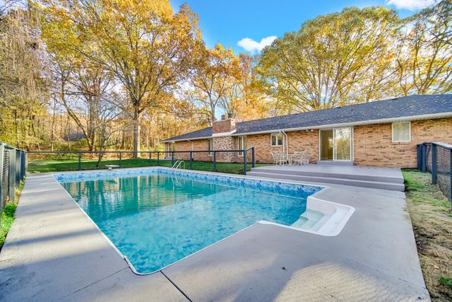 5611 W Vintage Hills Trail, La Porte, IN 46350