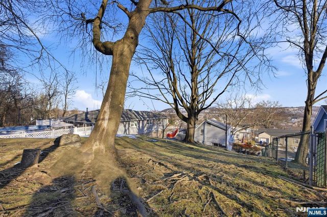 160 Barnert Avenue, Totowa, NJ 07512