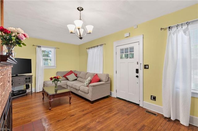 222 Hollywood AVE, Hampton, VA 23661