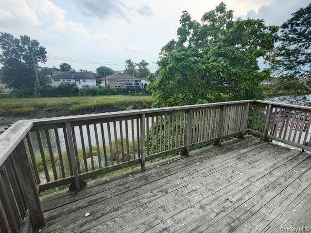 256-20 Craft Avenue 2nd Floor, Rosedale, NY 11422