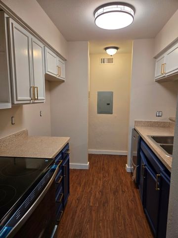 2015 Warnford Place, Arlington, TX 76015