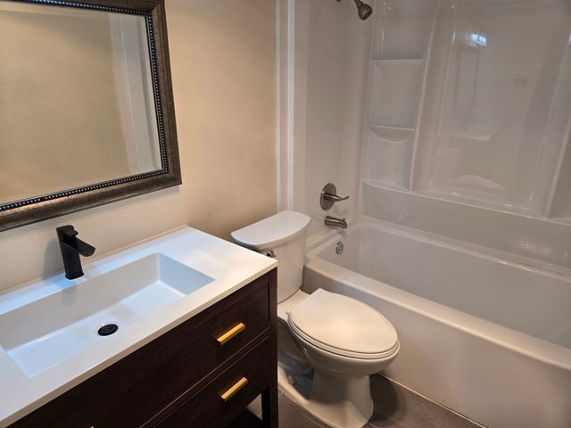 2015 Warnford Place, Arlington, TX 76015