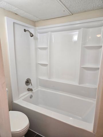 2015 Warnford Place, Arlington, TX 76015