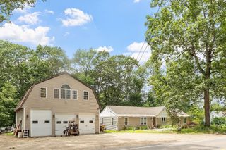199 Center Depot Rd, Charlton, MA 01507