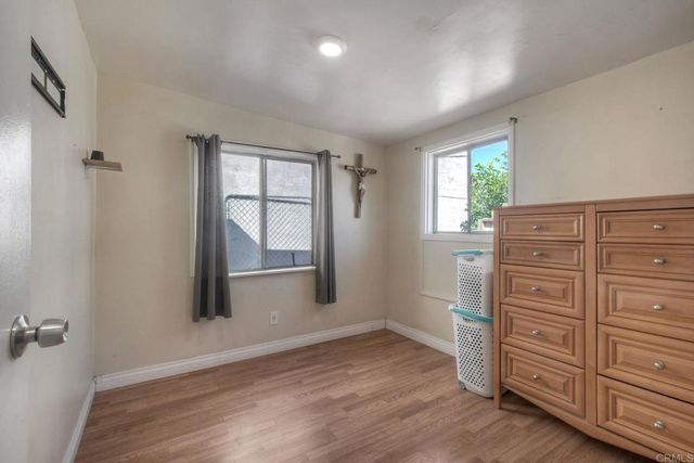 414 W 9th Avenue, Escondido, CA 92025