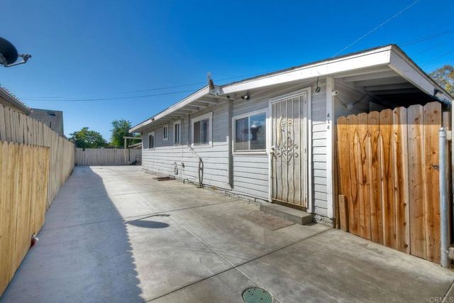 414 W 9th Avenue, Escondido, CA 92025
