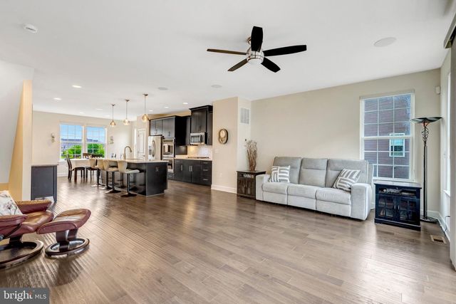 6018 CAMERONS FERRY DR, Haymarket, VA 20169