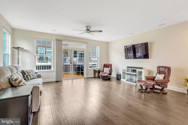6018 CAMERONS FERRY DR, Haymarket, VA 20169