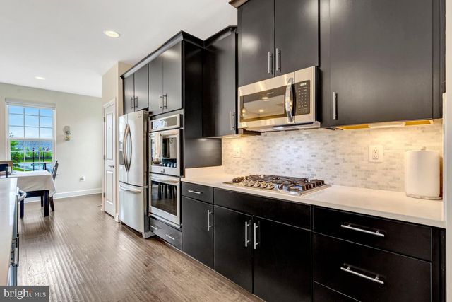 6018 CAMERONS FERRY DR, Haymarket, VA 20169