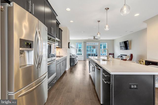 6018 CAMERONS FERRY DR, Haymarket, VA 20169