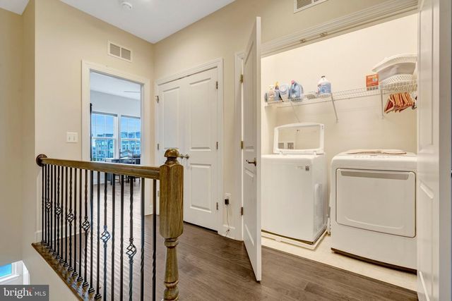 6018 CAMERONS FERRY DR, Haymarket, VA 20169