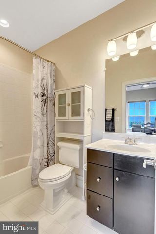6018 CAMERONS FERRY DR, Haymarket, VA 20169